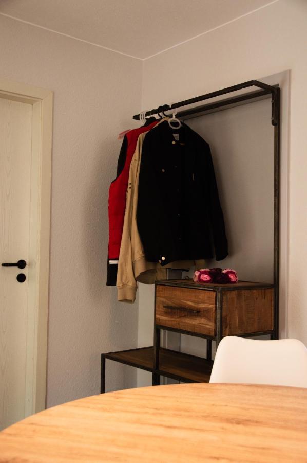 Naturnahe Schoene Neu Gestaltete Ferienwohnung วัวร์เซเลน ภายนอก รูปภาพ