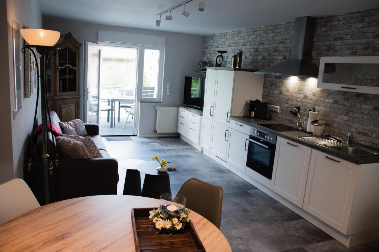 Naturnahe Schoene Neu Gestaltete Ferienwohnung วัวร์เซเลน ภายนอก รูปภาพ