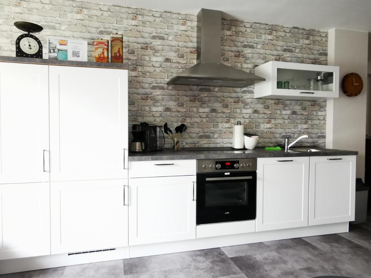 Naturnahe Schoene Neu Gestaltete Ferienwohnung วัวร์เซเลน ภายนอก รูปภาพ
