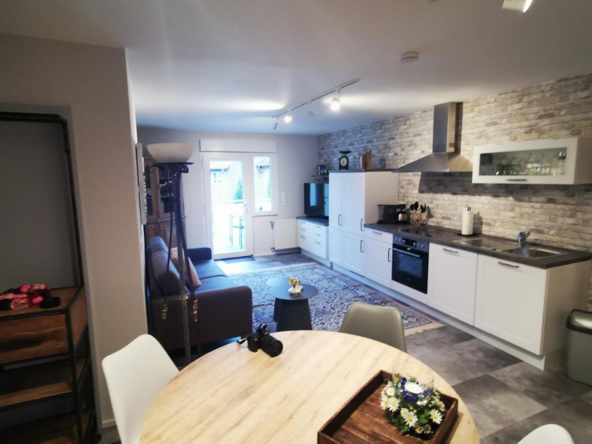 Naturnahe Schoene Neu Gestaltete Ferienwohnung วัวร์เซเลน ภายนอก รูปภาพ