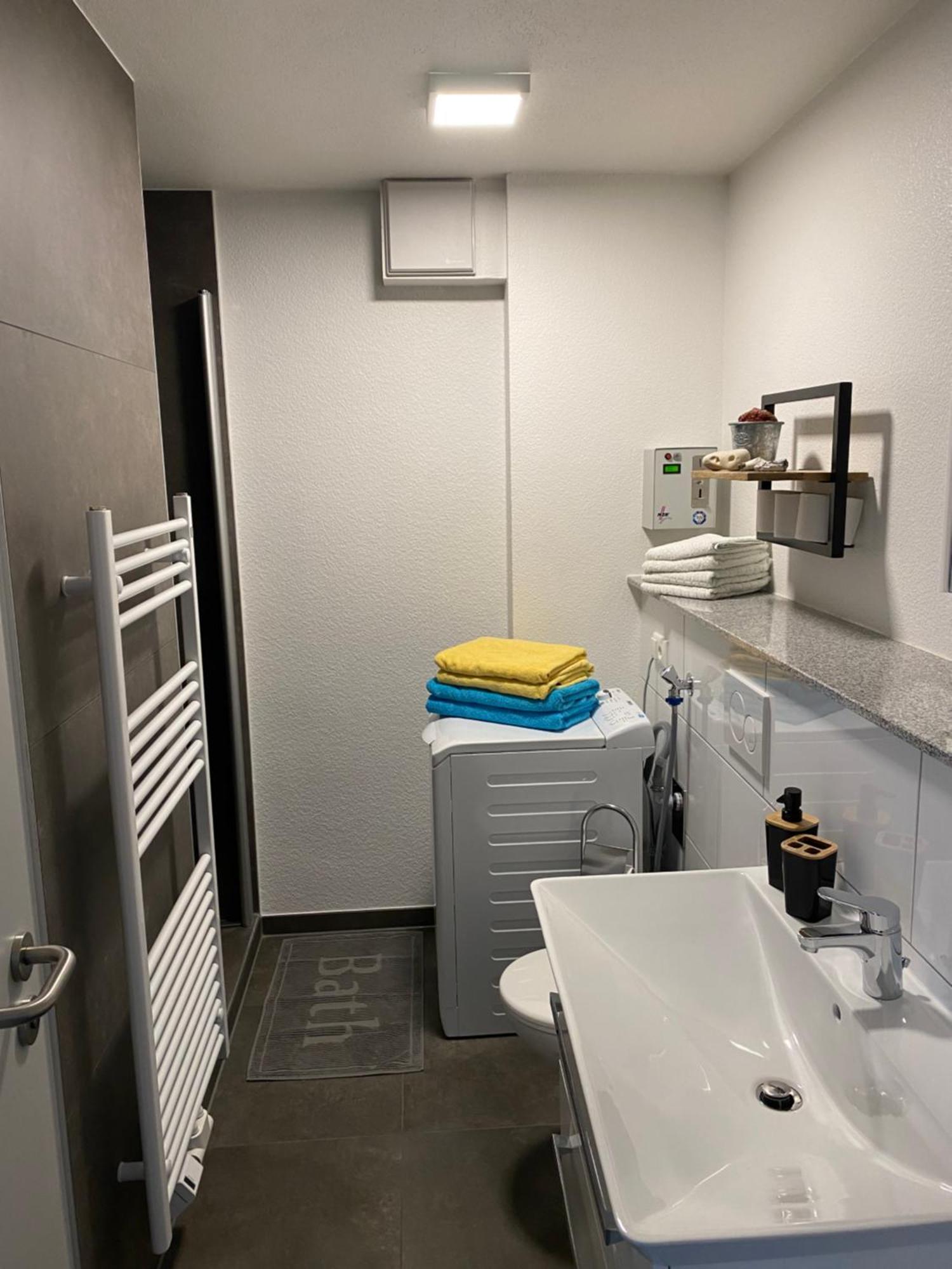 Naturnahe Schoene Neu Gestaltete Ferienwohnung วัวร์เซเลน ภายนอก รูปภาพ